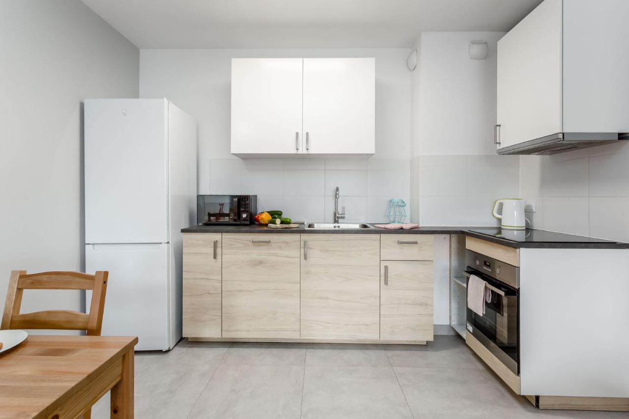 Chill Apartments Marywilska Warsaw Exterior photo