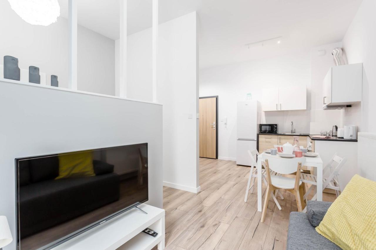 Chill Apartments Marywilska Warsaw Exterior photo